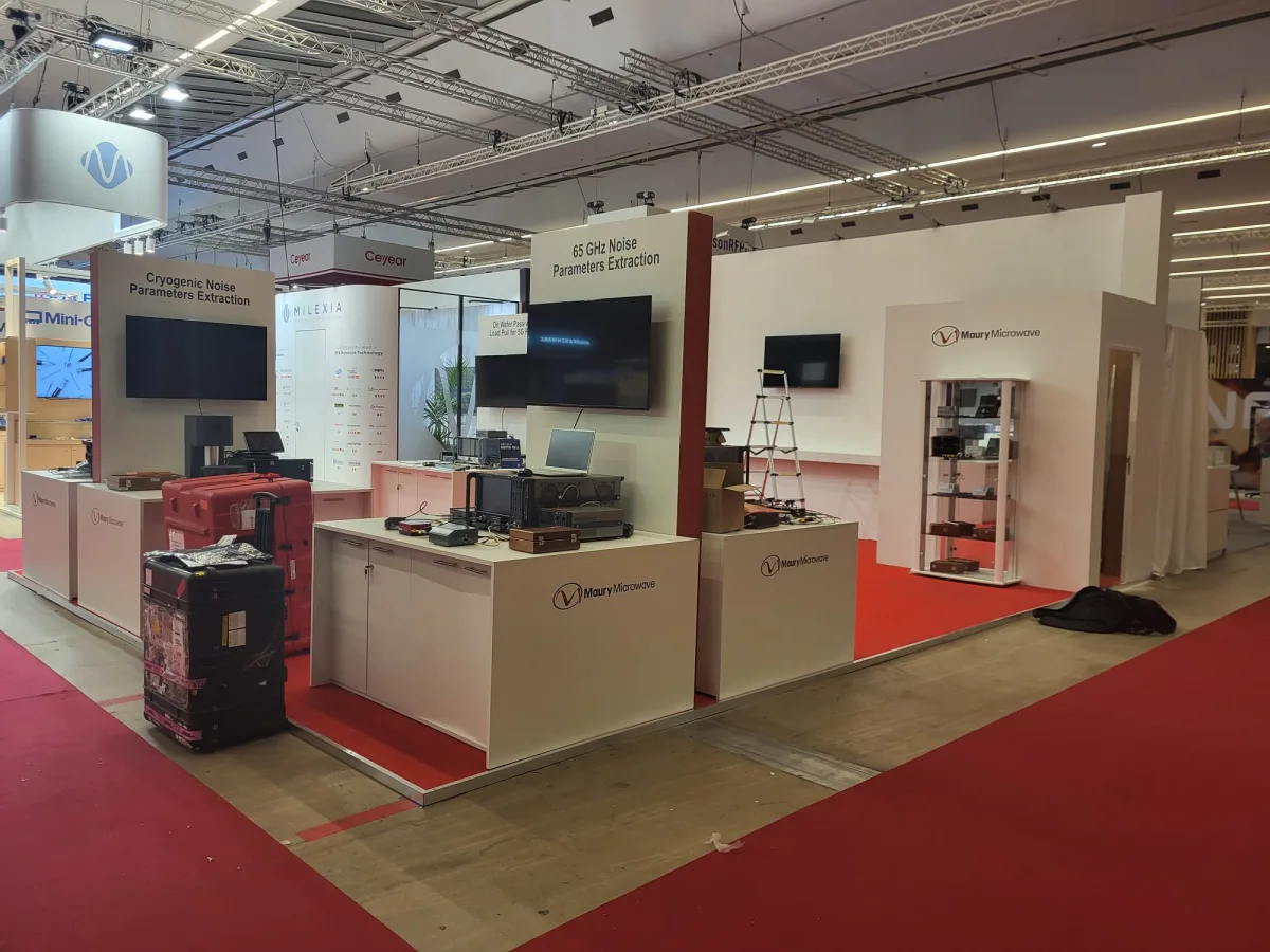 Stand traditionnel — Maury Microwave